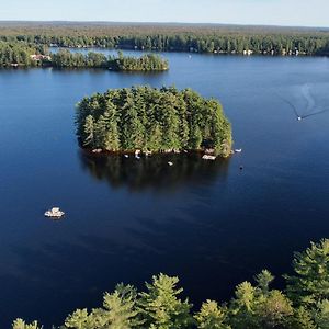 Glenfield Grant Island Waterfront Cottage Brantingham Lk - Hottub, Pontoon Boat, Pets Exterior photo