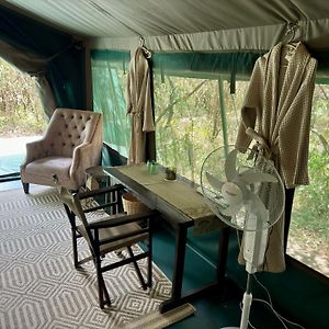 הוילה טאלק Olkinyei Mara Tented Camp Exterior photo