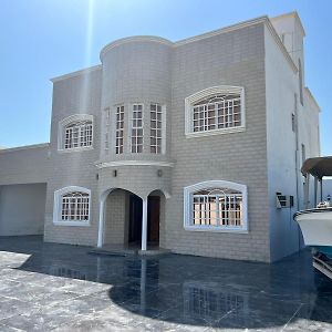 הוילה Hilf دار الضيافة Dar Aldhiafa Exterior photo