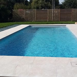 הוילה Chânes Maison De Vacances Avec Piscine Exterior photo