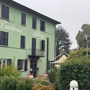 Ponte Taro Albergo Emiliana Exterior photo