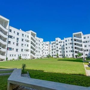 מומבסה She-Goes Apartments Exterior photo