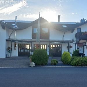 Niederkrüchten Landhotel Linden Am Venekotensee Exterior photo