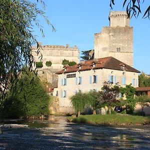 Bourdeilles Hostellerie Les Griffons Exterior photo