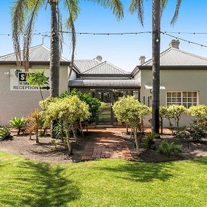 Henley Brook The Swan Valley Hotel Exterior photo