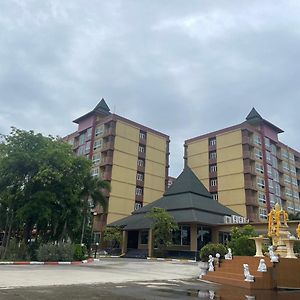 Ban Khlong Sanam Phli H2Do Hotel Exterior photo