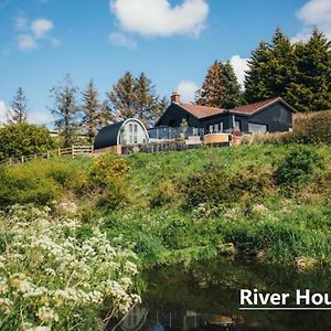 Drumbo Let'S Go Hydro Resort Exterior photo