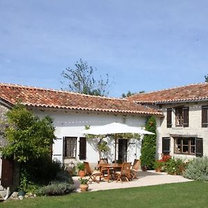 הוילה Nanteuil-Auriac-de-Bourzac La Cotte Remote House For Family Getaway In Perigord Exterior photo