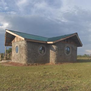 Sekenani Olgosua Homestay Maasai Mara Exterior photo