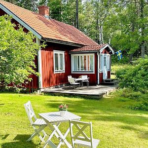 Skinshult Awesome Home In Hultsfred With Kitchen Exterior photo