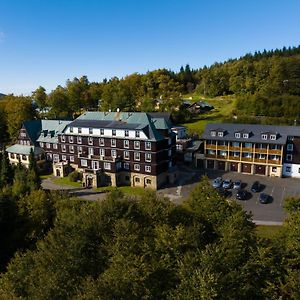 פוסטבני Hotel Tanecnica Exterior photo