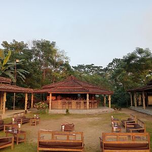 Kawasoti Tharu Community Lodge Exterior photo