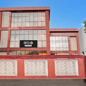 לקנאו Super Hotel O Jankipuram Vikas Nagar Exterior photo