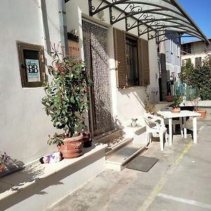 לינה וארוחת בוקר Le Torri Alfi Beb Exterior photo