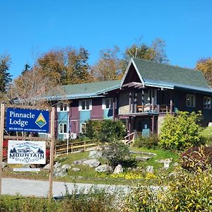 Bromley Village Pinnacle Lodge Exterior photo