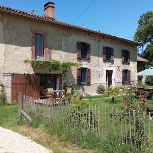 לינה וארוחת בוקר Montmaurin Ferme De Coumodous Exterior photo