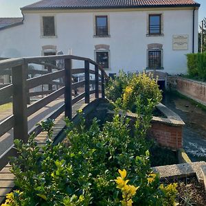 מלון איסולה דלה סקאלה Hacienda De Leon Exterior photo