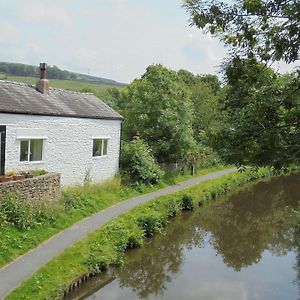 Furness Vale The White Cottage Exterior photo