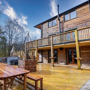 Oakamoor Beresford, Woodland Lodge, Sauna, Hot Tubs & Games For 18 Exterior photo