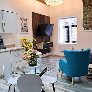 בראדפורד B05 New Boutique Mezzanine Apartment Free Parking Wifi City Centre Disc On Wkly And Monthly Stays Exterior photo