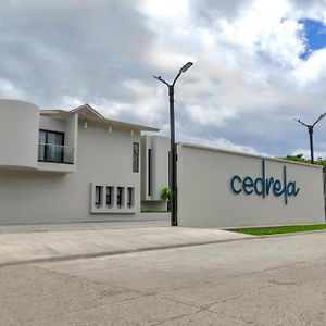 מלון קומאיאגואה Cedrela Exterior photo