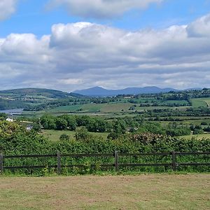 Dloughtane Tinnock B&B Exterior photo