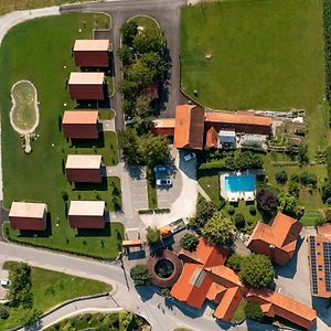 Laško Martinova Izba - Family Bungalows Exterior photo