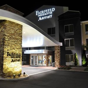 Fairfield Inn & Suites כריסטיאנסבורג Exterior photo