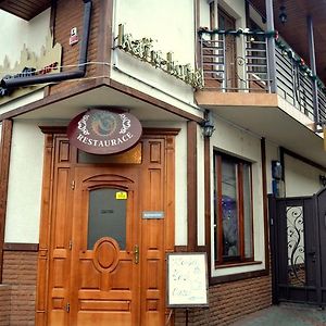 מלון מוקצ'בה Zlata Praha Exterior photo