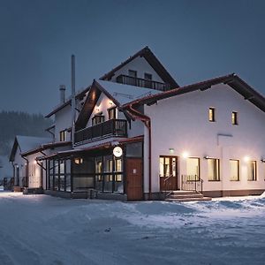 מויצ'ו דה סוס Hotel Rabbit Bran Exterior photo