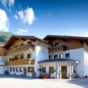 Ahrntal Hotel Gisserhof Exterior photo