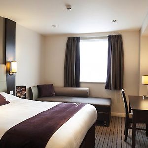 הית'רו Premier Inn London Heathrow M4/J4 Exterior photo