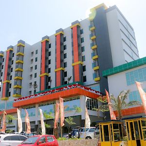 Sudiang Dalton Hotel Makassar Exterior photo