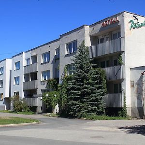 Jõhvi Hotell Paeaesuke Exterior photo