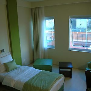 נובי סאד Hotel Elit Room photo