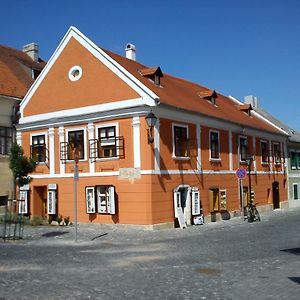 מלון Kőszeg Pont Vendeghaz Exterior photo