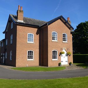 לינה וארוחת בוקר Rufford Manor House Farm Exterior photo