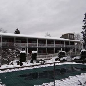 אליקוטוויל Edelweiss Ski Lodge Exterior photo