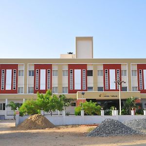 Rāmeswaram Hotel Queen Palace Exterior photo