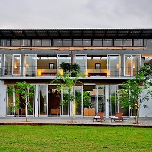 פנאדורה Villa 14 Bolgoda Exterior photo