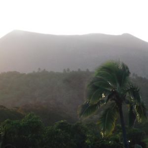 Isaka Tanna Lava View Bungalows Exterior photo