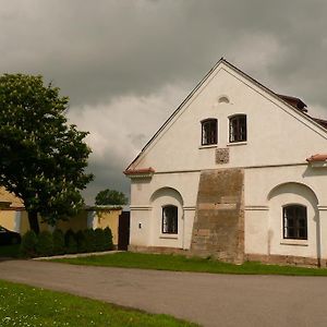 מלון Statek Chmelovice Exterior photo