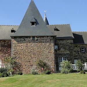 Saint-Thurial Manoir La Haie Chapeau Exterior photo