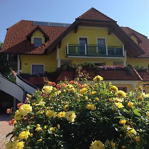 דירות Wenigzell Haus Rose Exterior photo