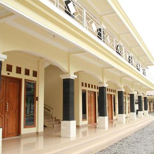 מגלאנג Hotel Milik Kita Syariah Exterior photo