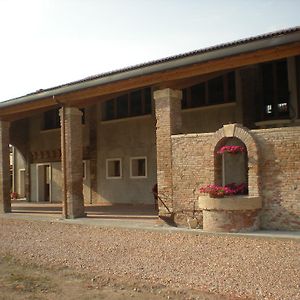 הוילה לוניגו Agriturismo Al Casale Exterior photo