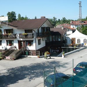 בלונו Albergo Mirella Exterior photo