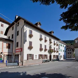 Comeglians Albergo Alle Alpi Exterior photo