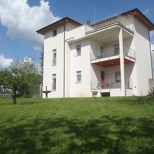 Castronno Villa Emilia Exterior photo