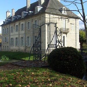 לינה וארוחת בוקר Ladoix-Serrigny Chateau De Serrigny Exterior photo